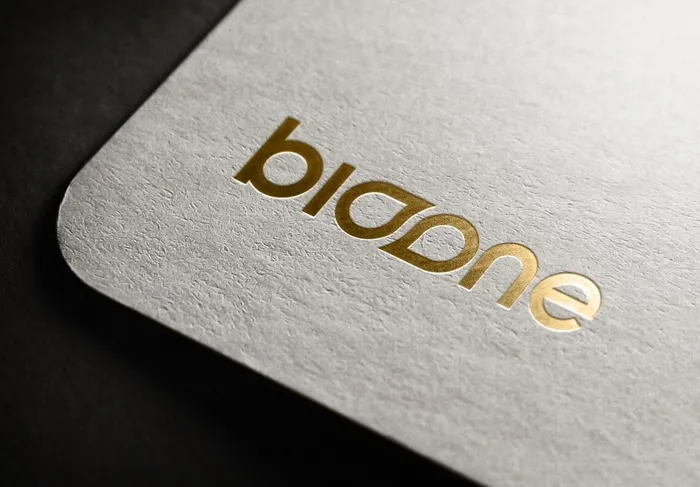 金色logo样机图片psd模版下载