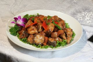 19红烧肉烧鱼腩 川情小镇