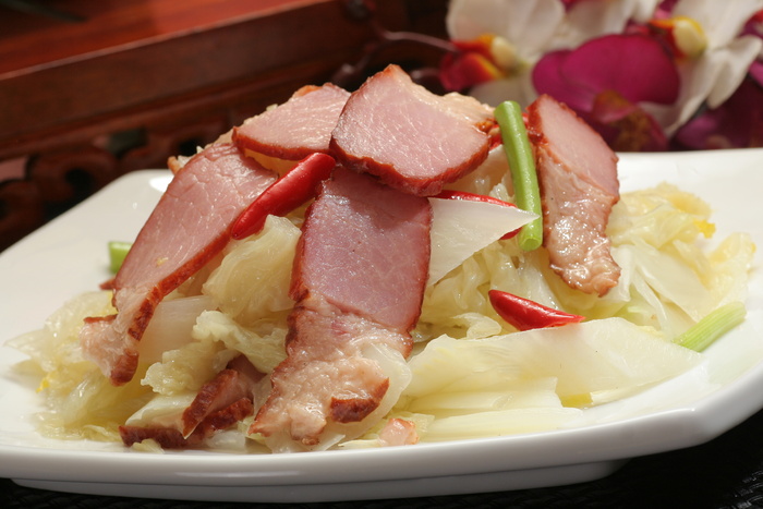 腊肉娃娃菜