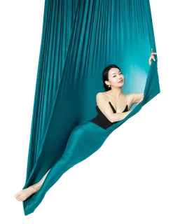 瑜伽人物免扣png