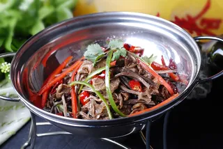 干锅美食焖锅湘菜麻辣香辣纸锅干锅茶树菇