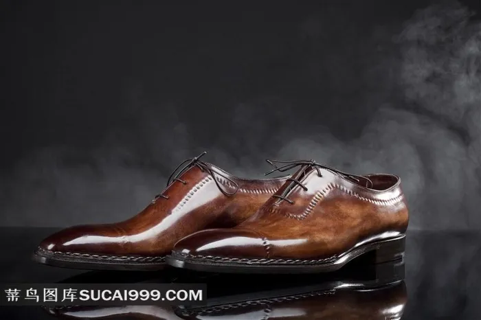 皮鞋广告图片