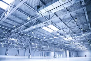 钢结构空旷工厂图片