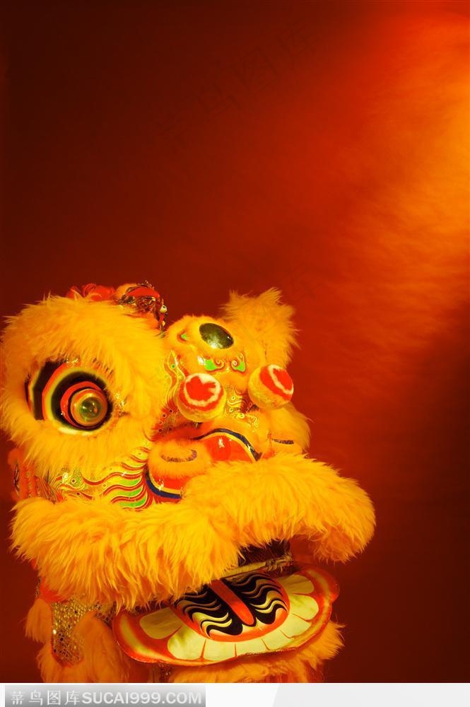 中华传统吉祥物黄色的狮子头
