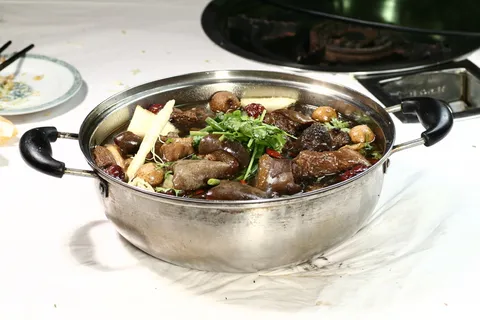 3滋补锅 髙建明驴肉火锅