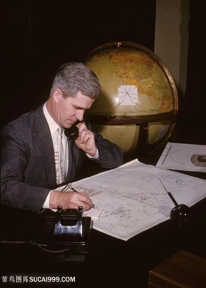 努力工作男人图片