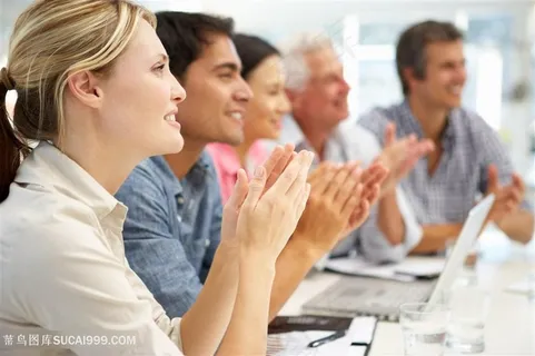 开会讨论的商务人士高清图片