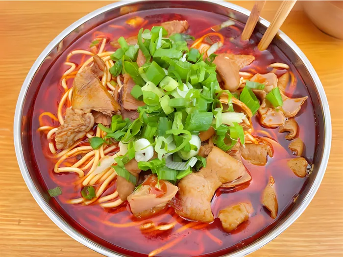 襄阳牛肉面红油面太空推荐面