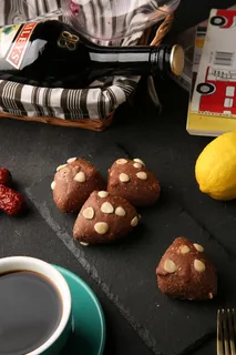 蛋糕店小蛋糕慕斯美食甜品图片