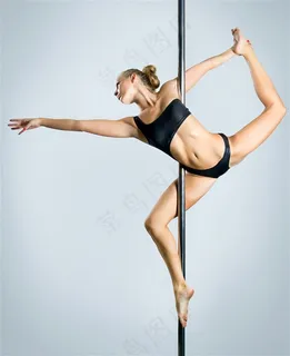 跳钢管舞欧美美女图片