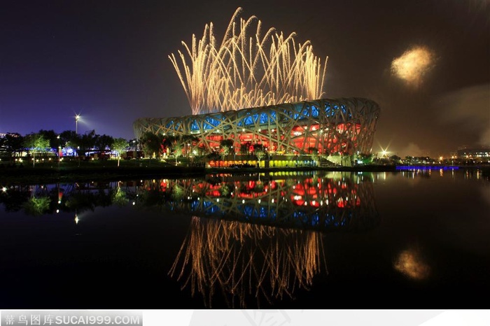 奥运会开幕式-鸟巢上空漂亮的烟花