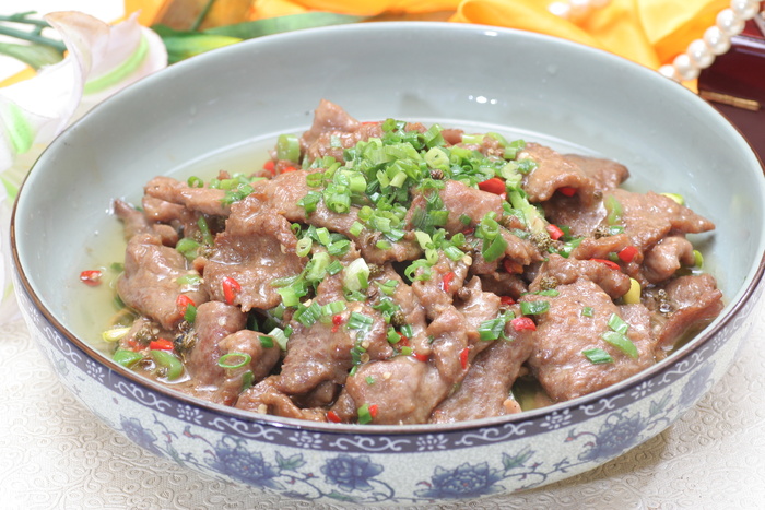葱椒牛肉 28元