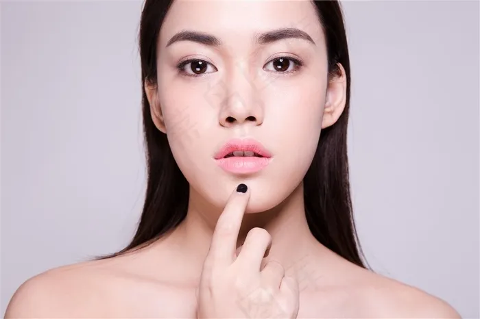 美女妆容唇部展示图