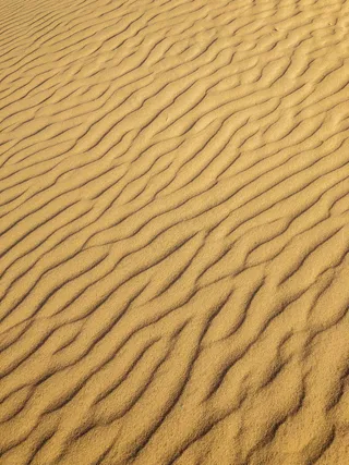 黄色沙漠背景图片