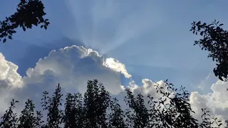 蓝色清新风夏季蓝天白云照