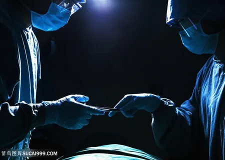 辛苦做手术的医生人物高清图