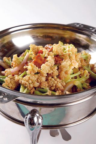 干锅美食焖锅湘菜麻辣香辣纸锅干锅有机花菜