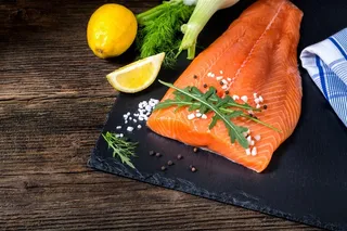 美味的三文鱼餐饮美食