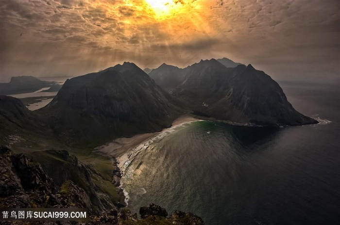 阳光湖泊山脉山水风景图片