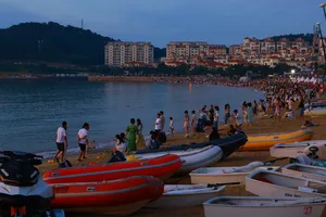 夏日海边旅游