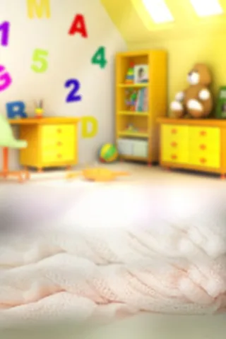 儿童空间照片黄色背景