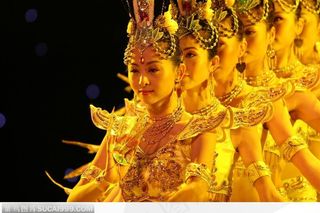 中国传统技艺-表演千手观音