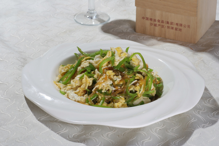  尖椒鸡蛋炒粉条 