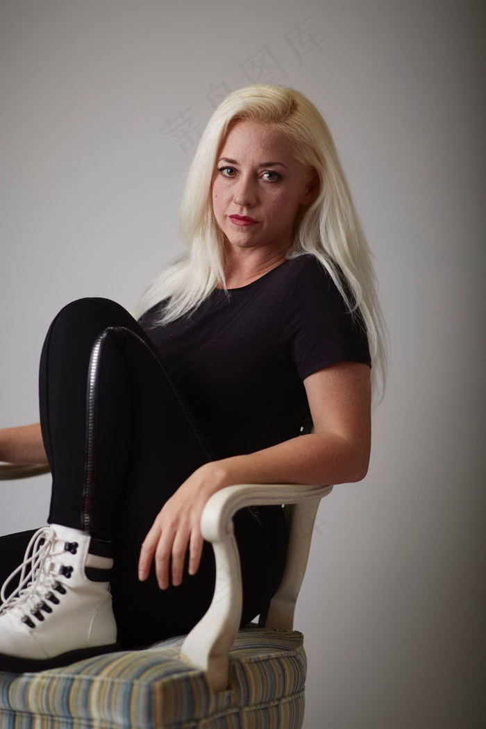 成熟漂亮少妇图片