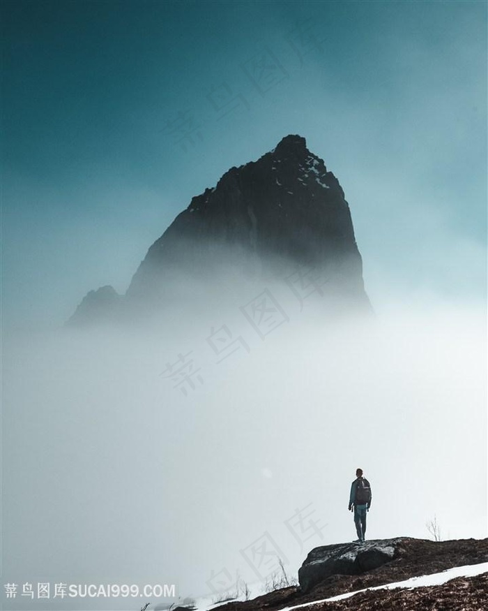 徒步旅行山脉户外运动图片
