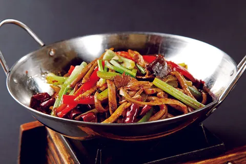 干锅美食焖锅湘菜麻辣香辣纸锅干锅茶树菇