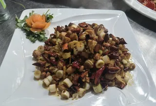 宫爆鸡丁宫保鸡丁实拍菜品