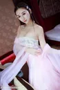穿着古装的性感大胸美女图片