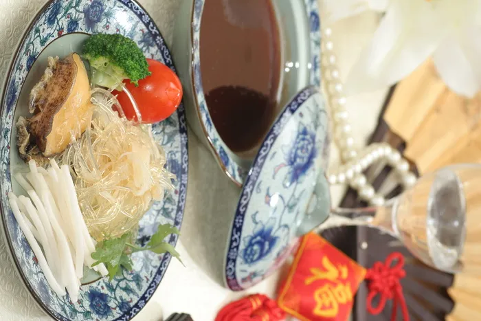 鲜鲍鱼烩鱼翅 (1)
