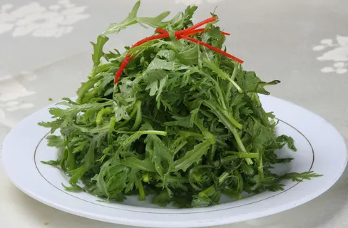 31 生拌蒿 桥东大酒店