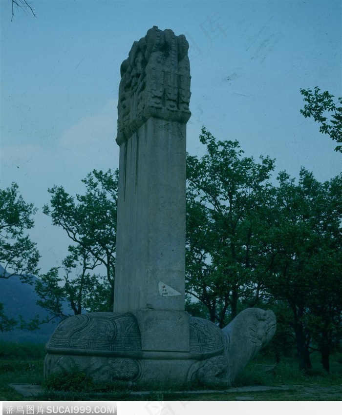 明十三陵-泰陵赑屃石碑