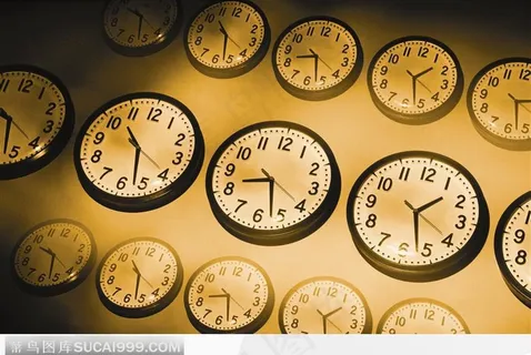 排列整齐的时钟