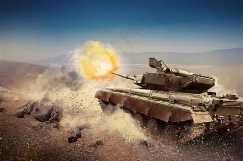 战场上射击的坦克高清图片