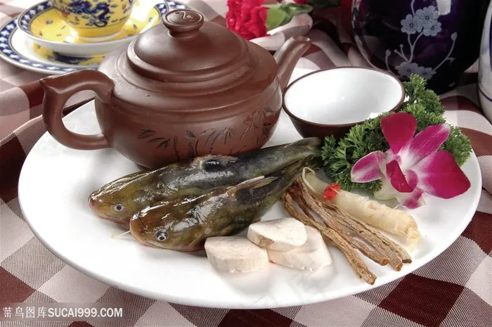 紫砂炖嘎鱼的美食图片