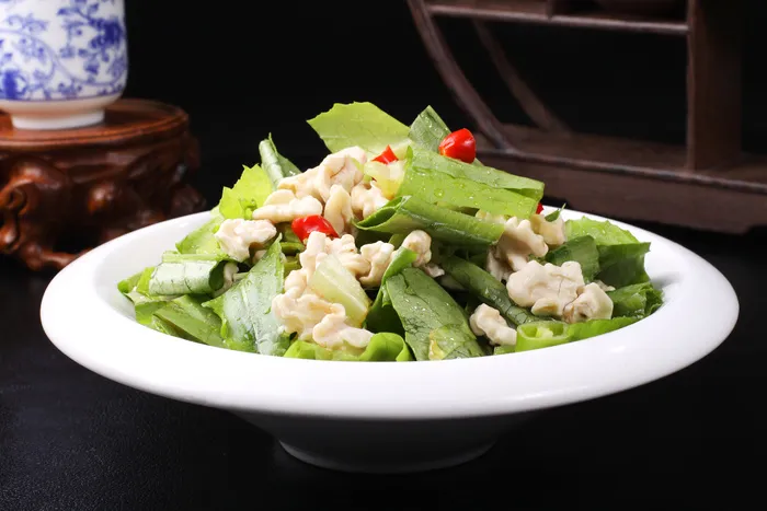 油麦菜拌桃仁 (3)