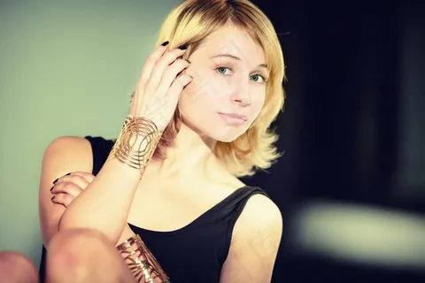 精品欧洲少妇人体模特图片