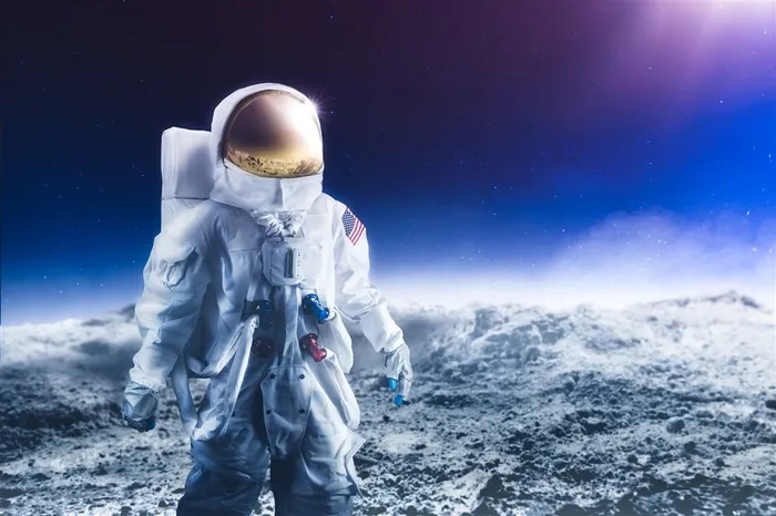 星球上的宇航员高清图片