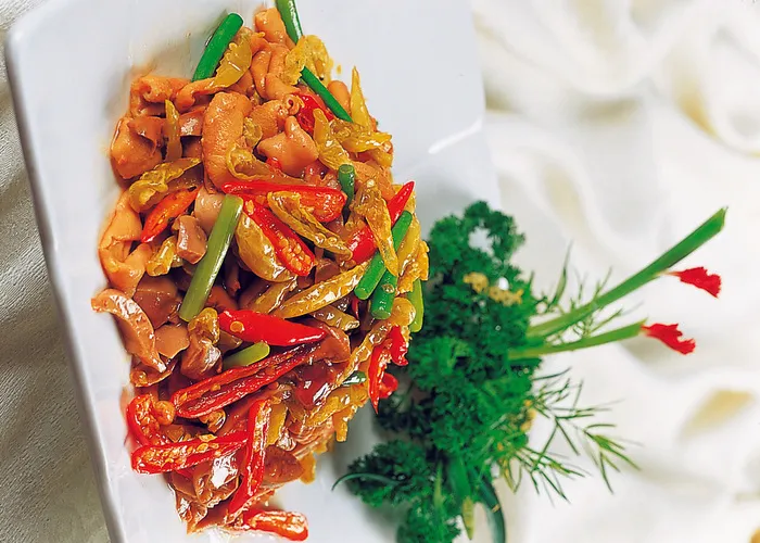 CXC00063白椒爆鸡杂