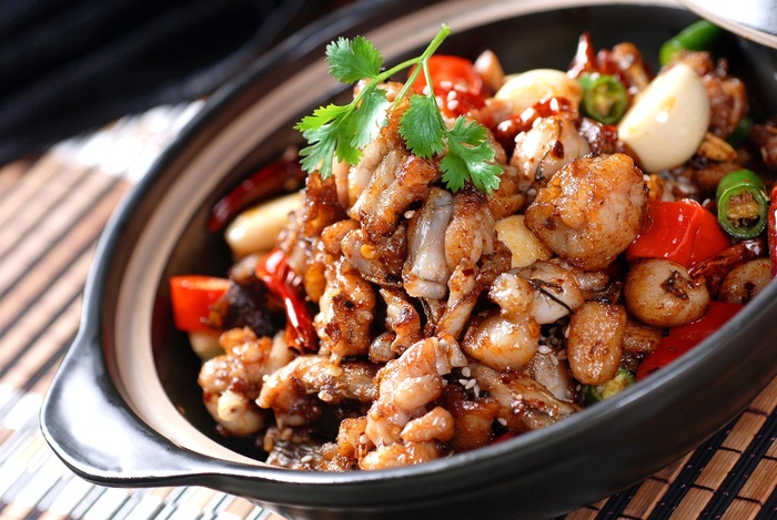 砂锅石锅美食煲类特色菜独蒜牛蛙煲