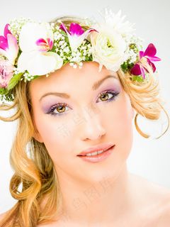 高清花环美女图片