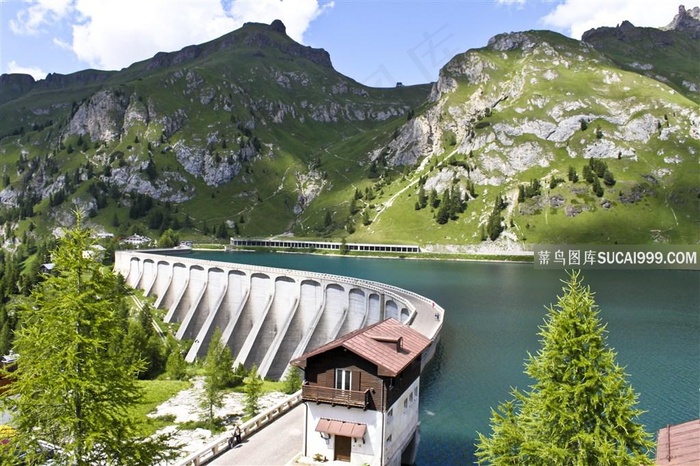 宏伟的大坝建筑景色