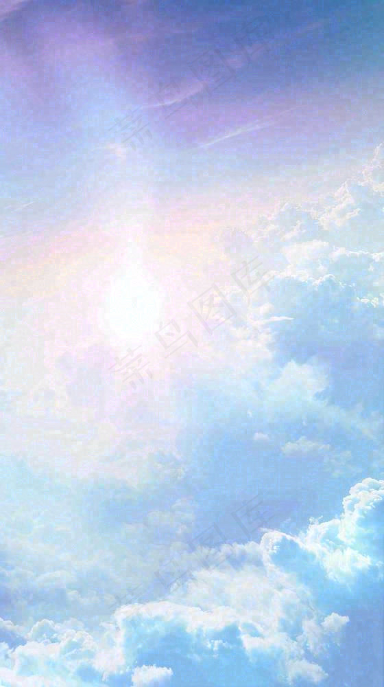 自然紫蓝色天空云层云彩漂浮浪漫阳光摄影(816x1456)
