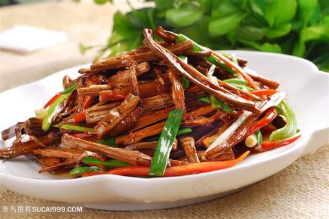 酱爆烟笋中华美食摄影图