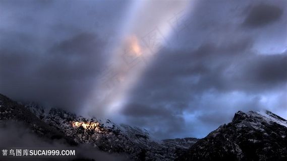 巍峨山脉风景画壁纸