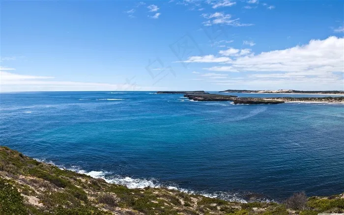 海湾地区高清壁纸蓝色海洋蓝色天空白云海浪高清图片下载