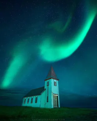 绿色极光壁纸图片